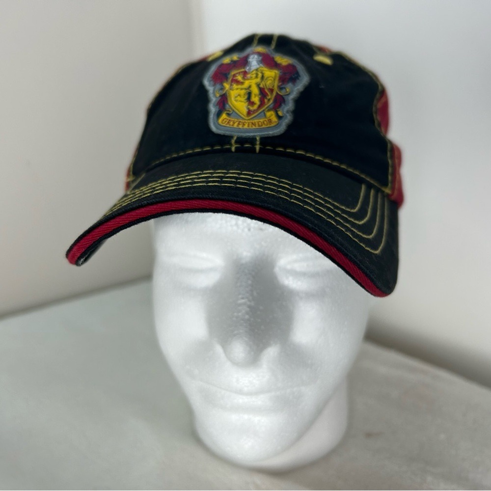 Universal Studios‎ The Wizarding World of Harry Potter Ball Cap Red Black OS